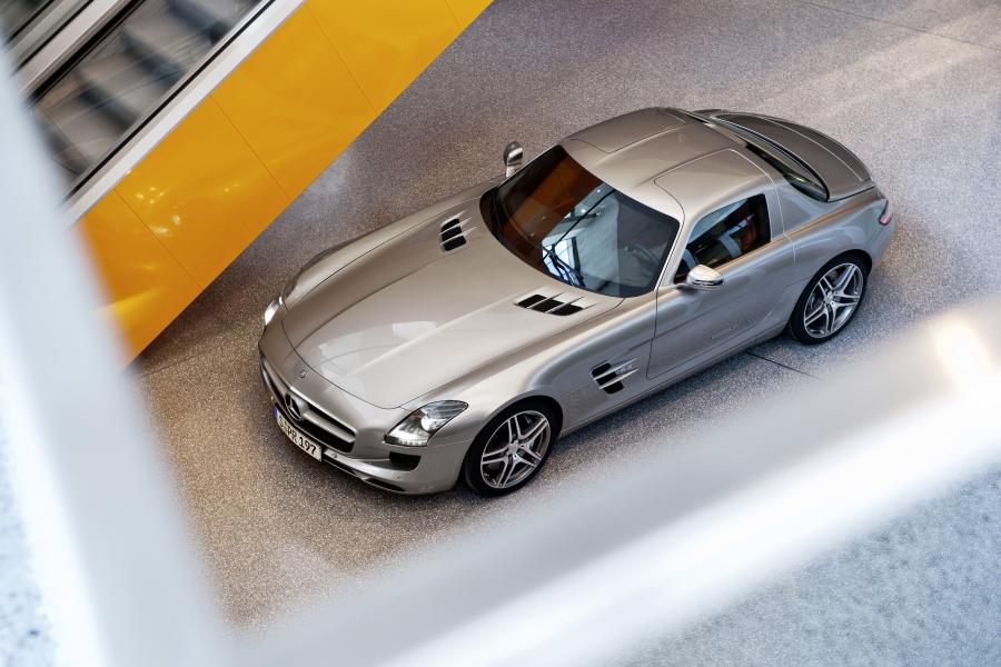  Mercedes-Benz SLS AMG 2010 года  (фото 433 из 526)
